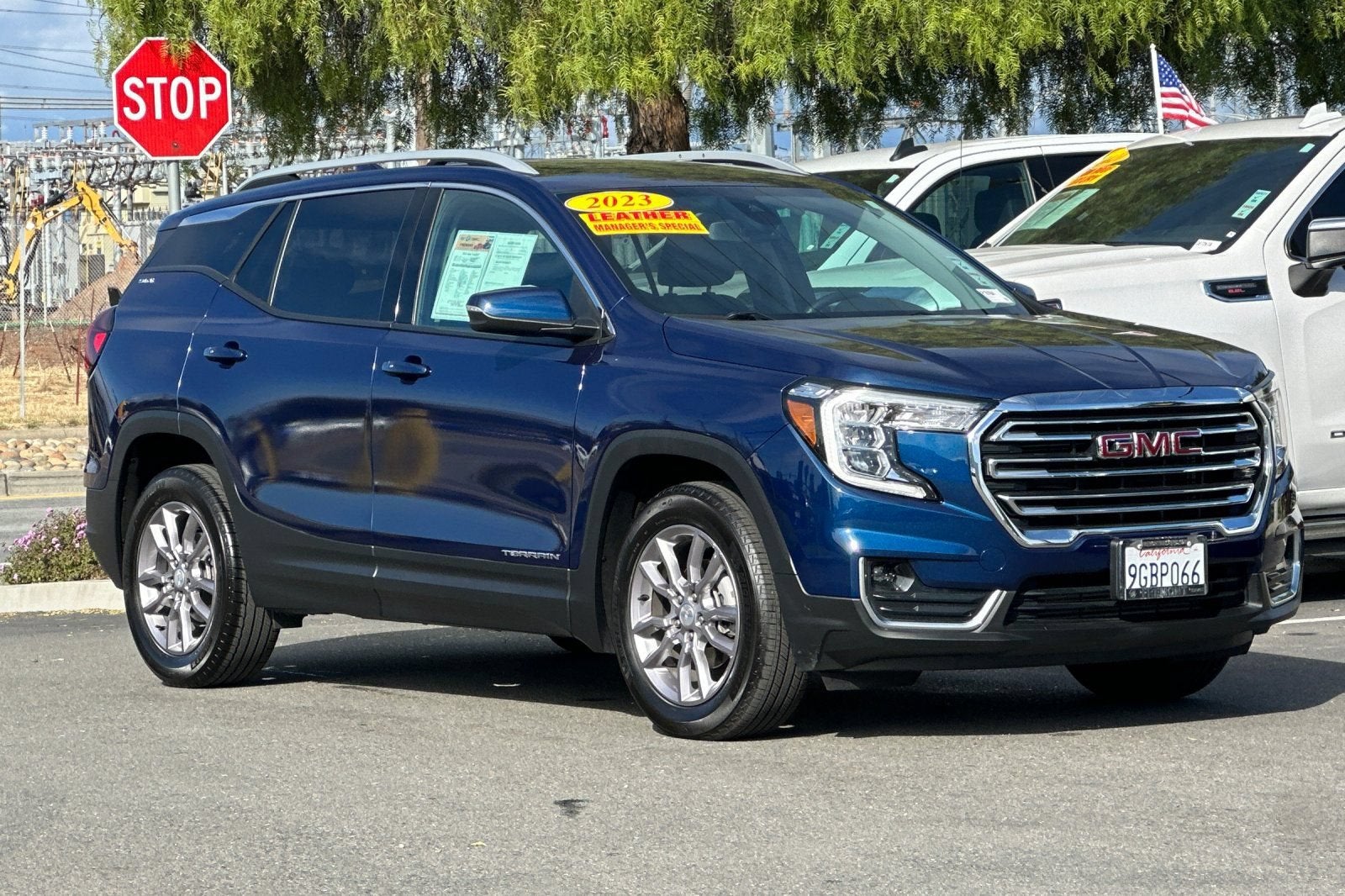2023 GMC Terrain SLT