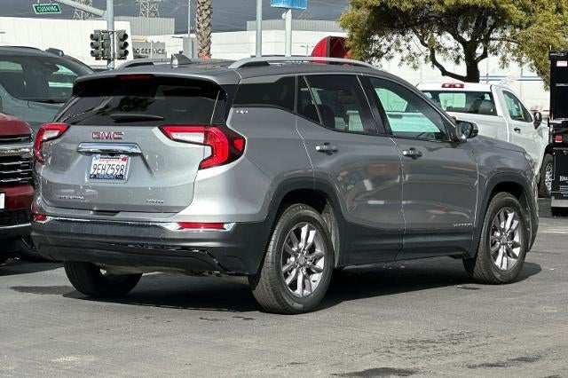 2023 GMC Terrain SLT