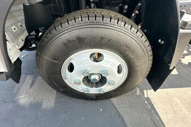 2026 Chevrolet Low Cab Forward 3500 HG 2WD Reg Cab 109"
