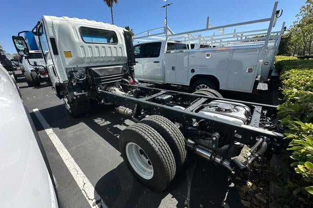 2026 Chevrolet Low Cab Forward 3500 HG 2WD Reg Cab 109"