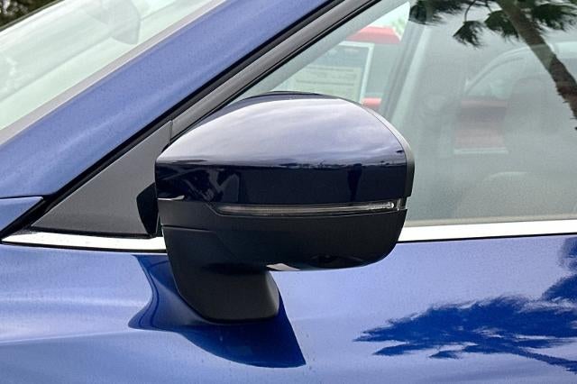 2023 Nissan Pathfinder Platinum FWD