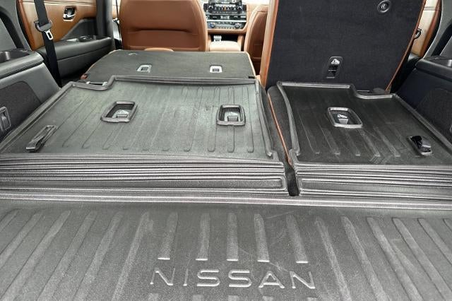 2023 Nissan Pathfinder Platinum FWD