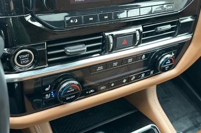 2023 Nissan Pathfinder Platinum FWD