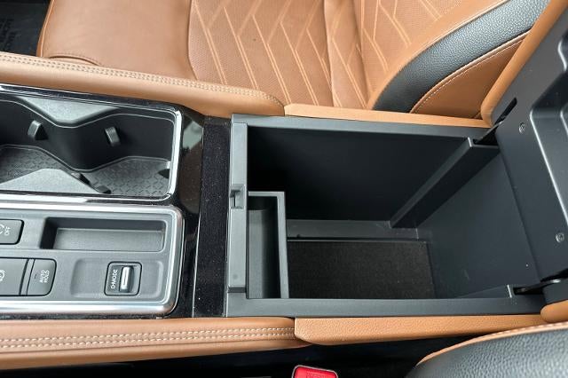 2023 Nissan Pathfinder Platinum FWD