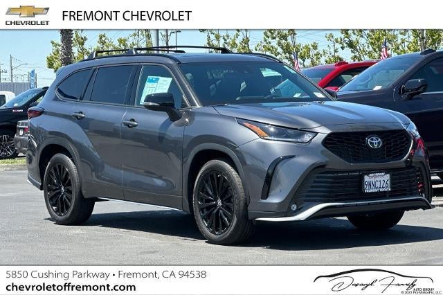2024 Toyota Highlander XSE AWD's photo