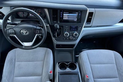 2015 Toyota Sienna LE AAS
