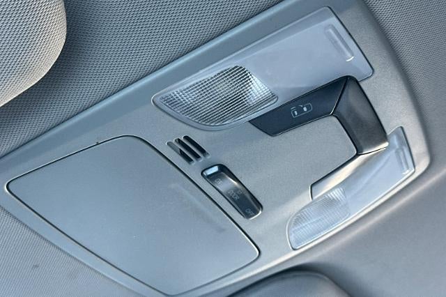 2015 Toyota Sienna LE AAS