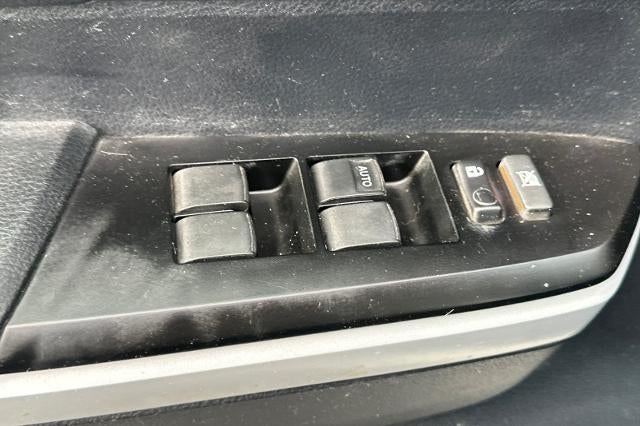 2018 Toyota Tundra SR5 5.7L V8