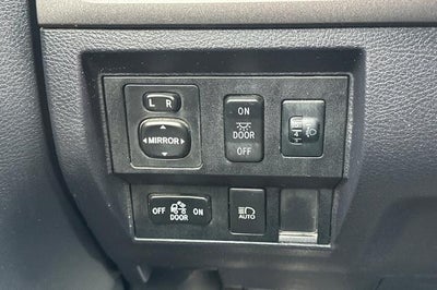 2018 Toyota Tundra SR5 5.7L V8