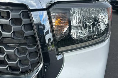 2018 Toyota Tundra SR5 5.7L V8