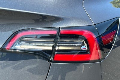 2019 Tesla Model 3 Mid Range