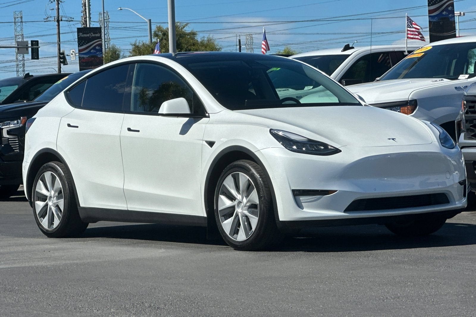 Used 2021 Tesla Model Y Long Range with VIN 5YJYGDEE2MF277217 for sale in Fremont, CA