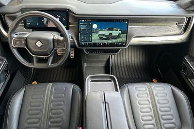 2023 RIVIAN R1S Adventure