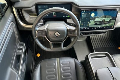 2023 RIVIAN R1S Adventure