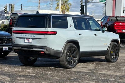 2023 RIVIAN R1S Adventure