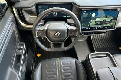 2023 RIVIAN R1S Adventure
