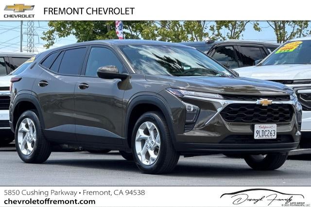 2024 Chevrolet Trax LS's photo