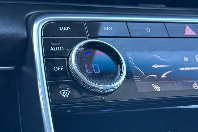 2024 Genesis GV80 Base