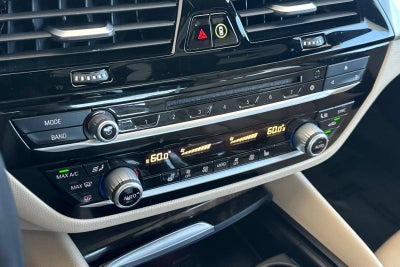 2017 BMW 530i 530i