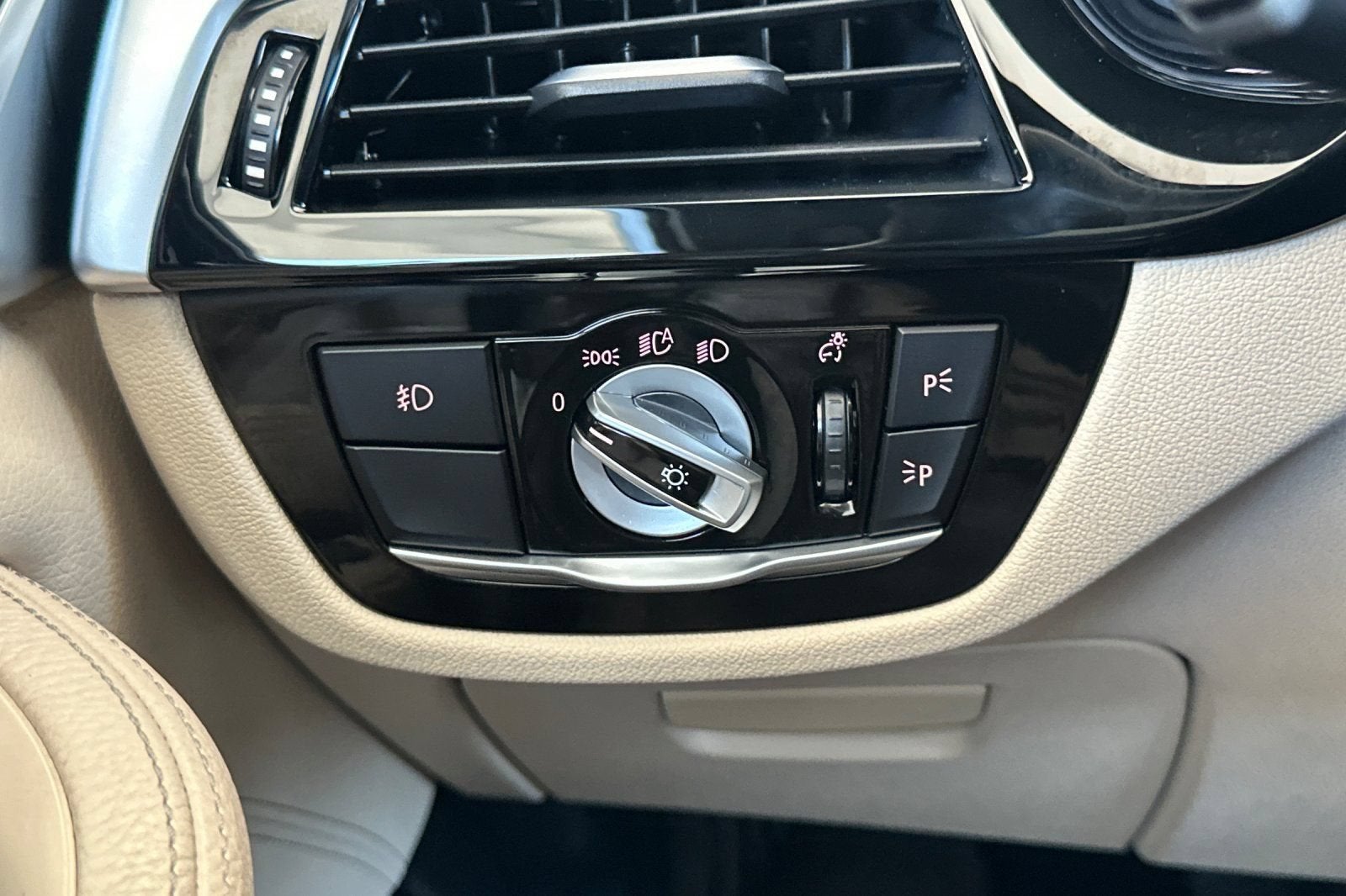 2017 BMW 530i 530i
