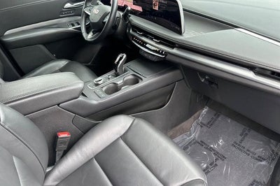 2025 Cadillac XT4 Premium Luxury