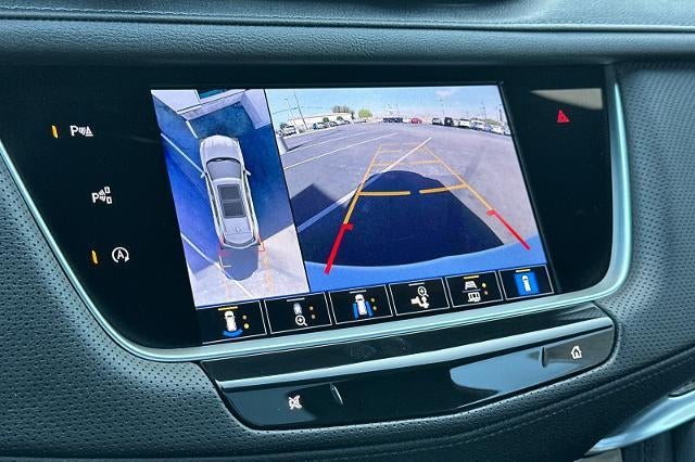 2023 Cadillac XT5 Sport