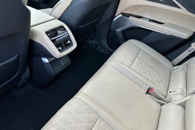 2024 Cadillac LYRIQ Sport 3