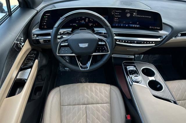 2024 Cadillac LYRIQ Sport 3