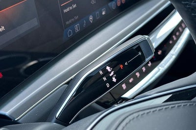 2024 Cadillac LYRIQ Sport 3