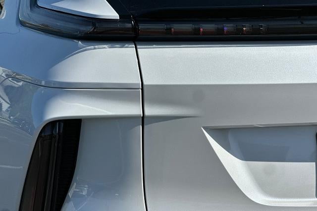 2024 Cadillac LYRIQ Sport 3