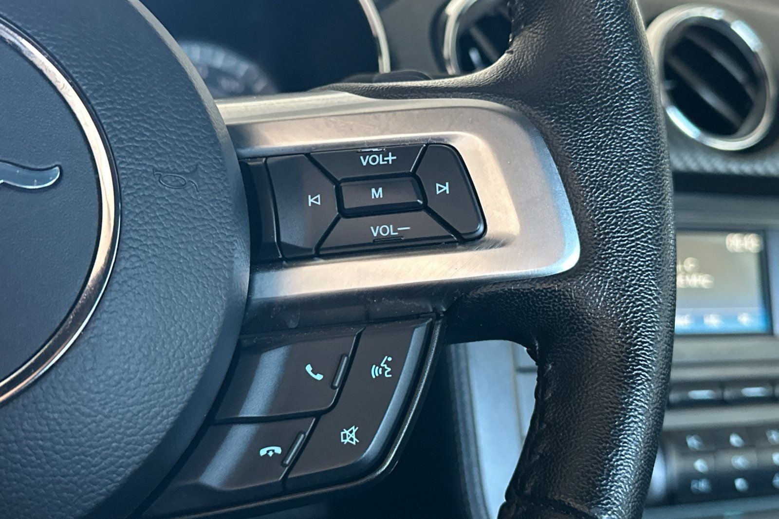 2017 Ford Mustang V6