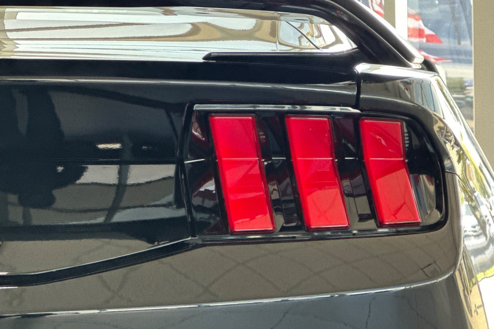 2025 Ford Mustang Dark Horse