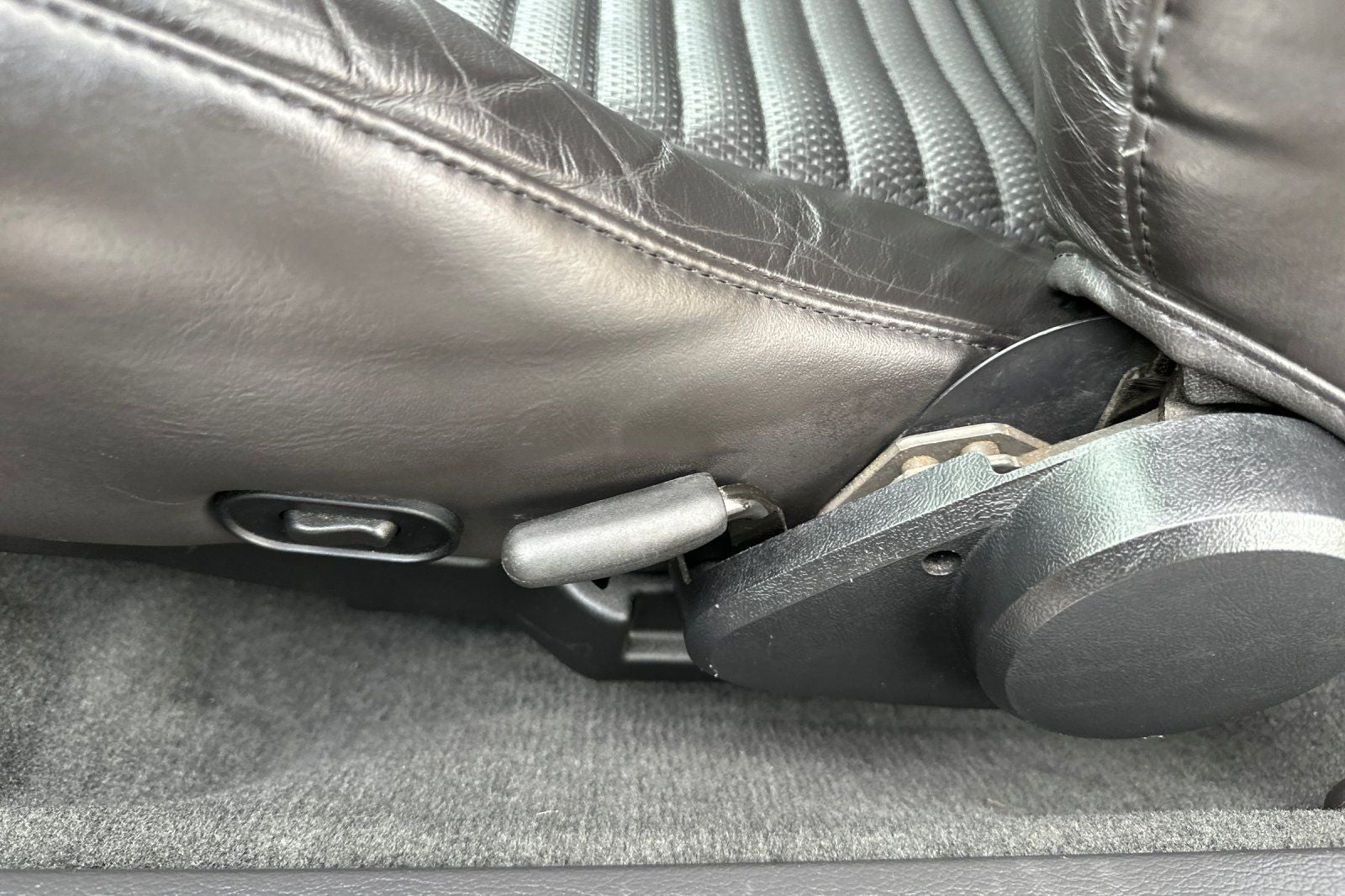 2004 Ford Mustang Mach 1 Premium