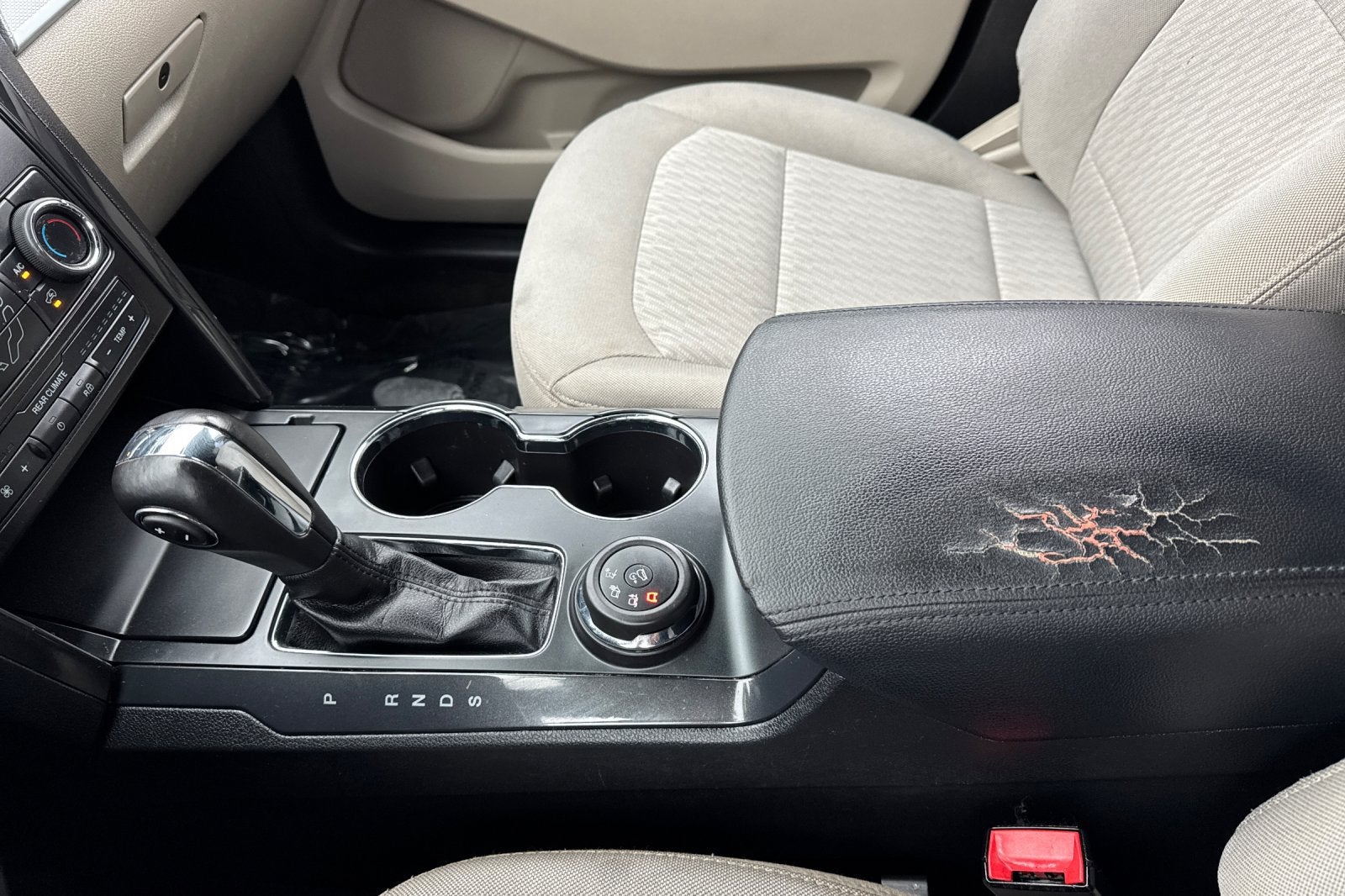 2018 Ford Explorer Base