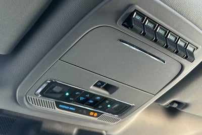 2025 Ford F-350SD Lariat DRW