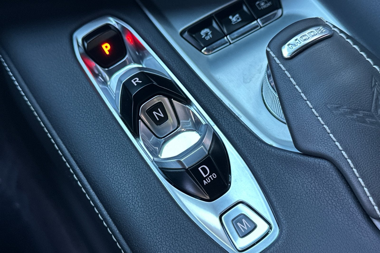 2024 Chevrolet Corvette Stingray w/2LT