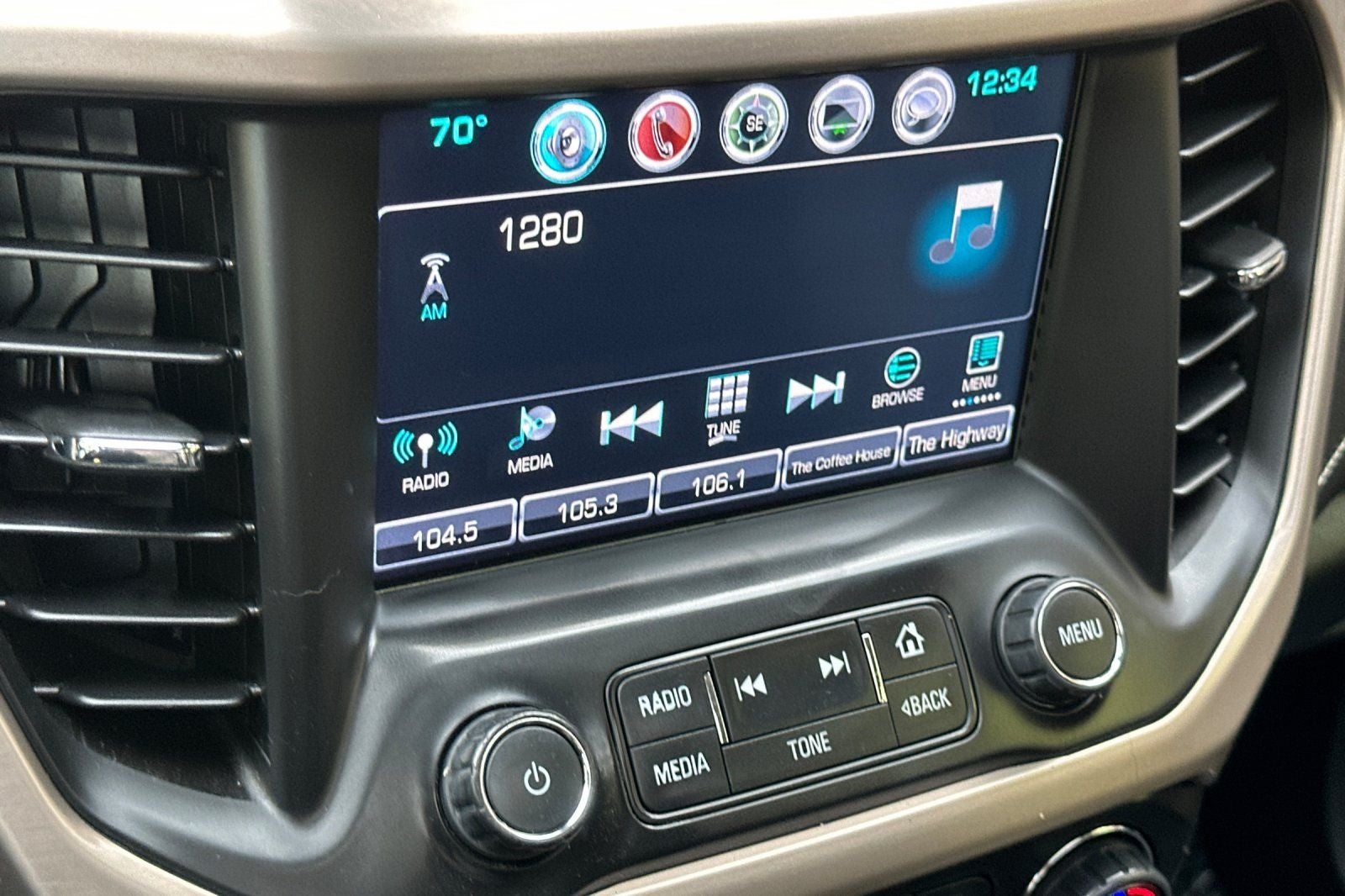 2017 GMC Acadia Denali