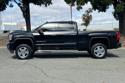 2015 GMC Sierra 2500HD Denali