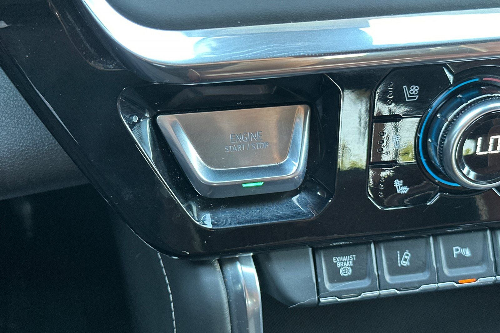 2024 GMC Sierra 3500HD Denali Ultimate