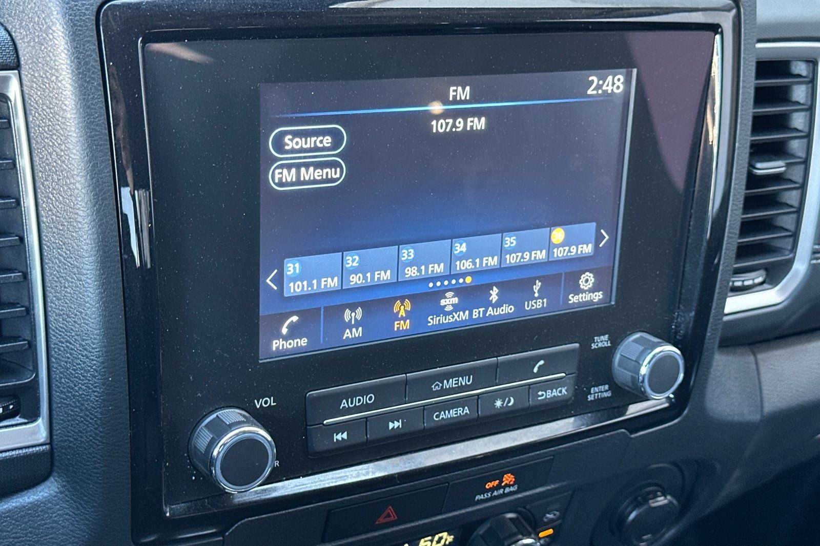 2022 Nissan Frontier SV