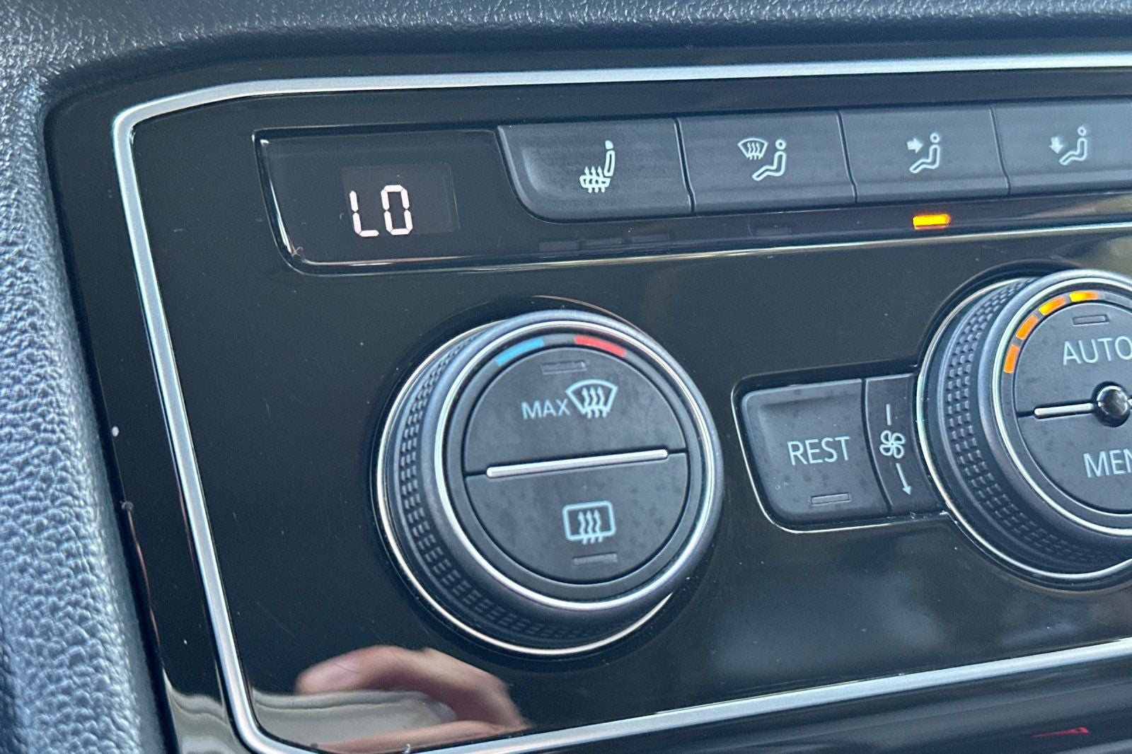 2022 Volkswagen Atlas 3.6L V6 SEL R-Line