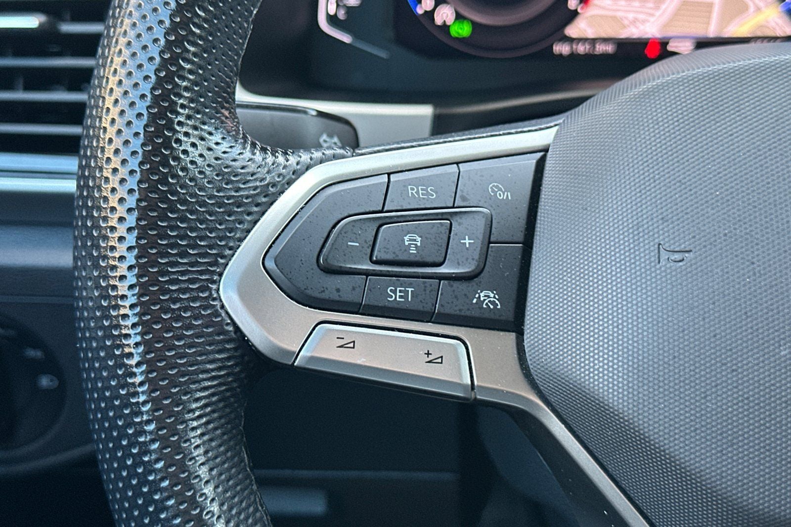 2022 Volkswagen Atlas 3.6L V6 SEL R-Line