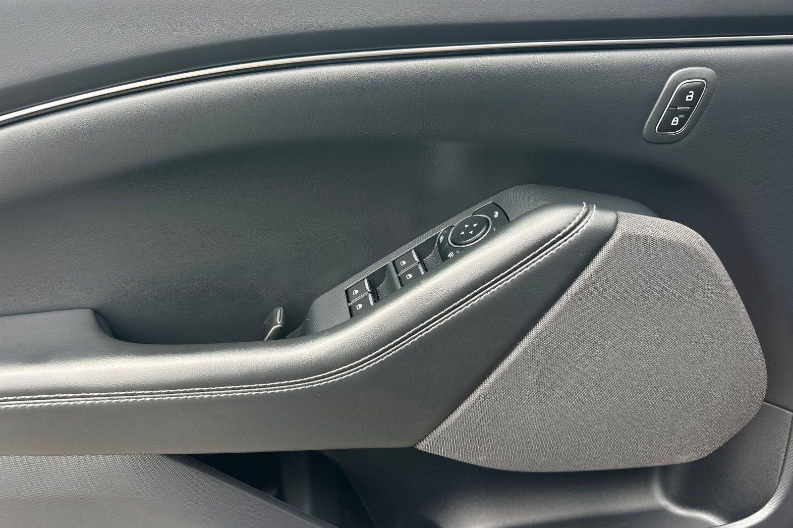 2023 Ford Mustang Mach-E Select