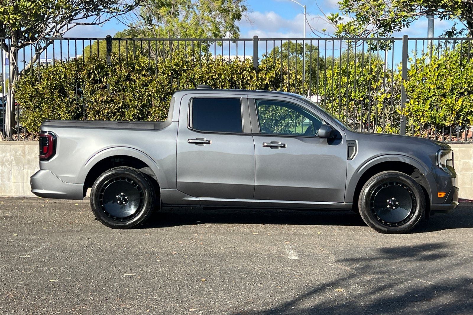 2025 Ford Maverick Lobo Standard
