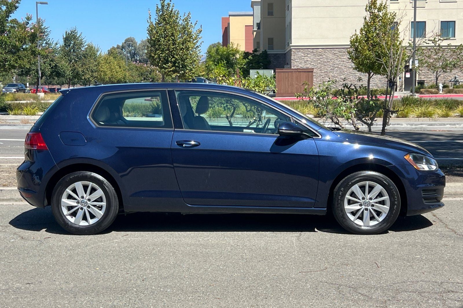 2015 Volkswagen Golf TSI S 2-Door