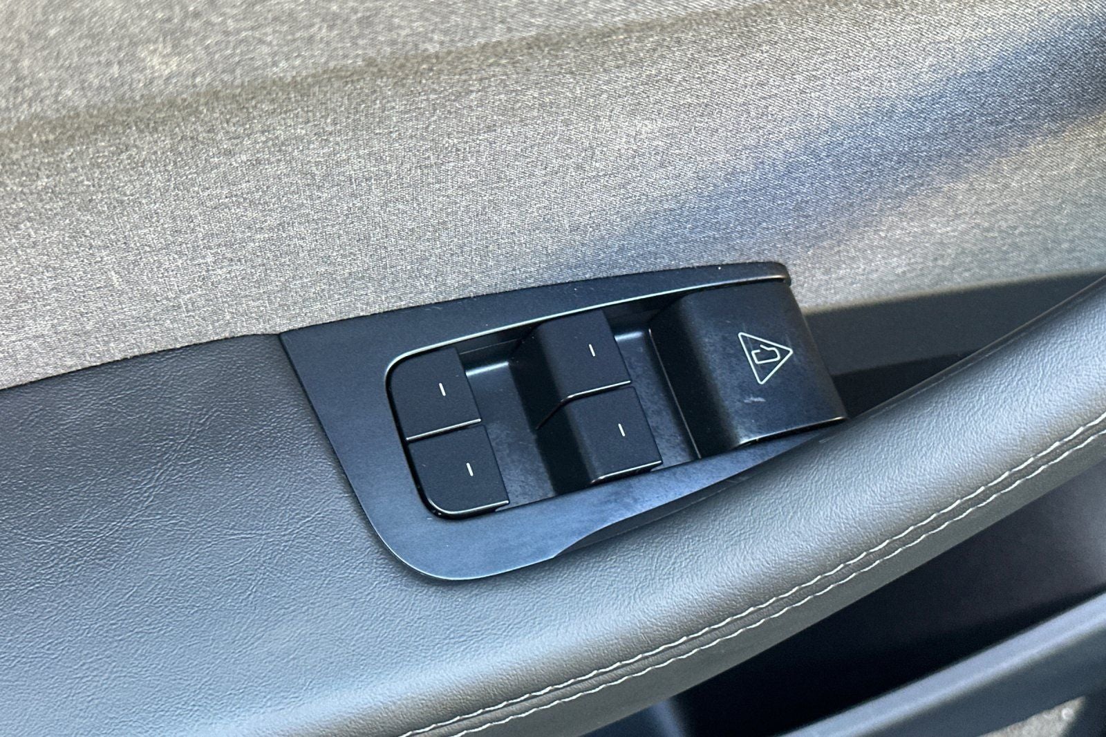 2026 Tesla Model Y Premium
