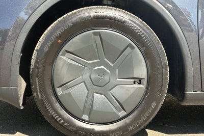 2026 Tesla Model Y Premium