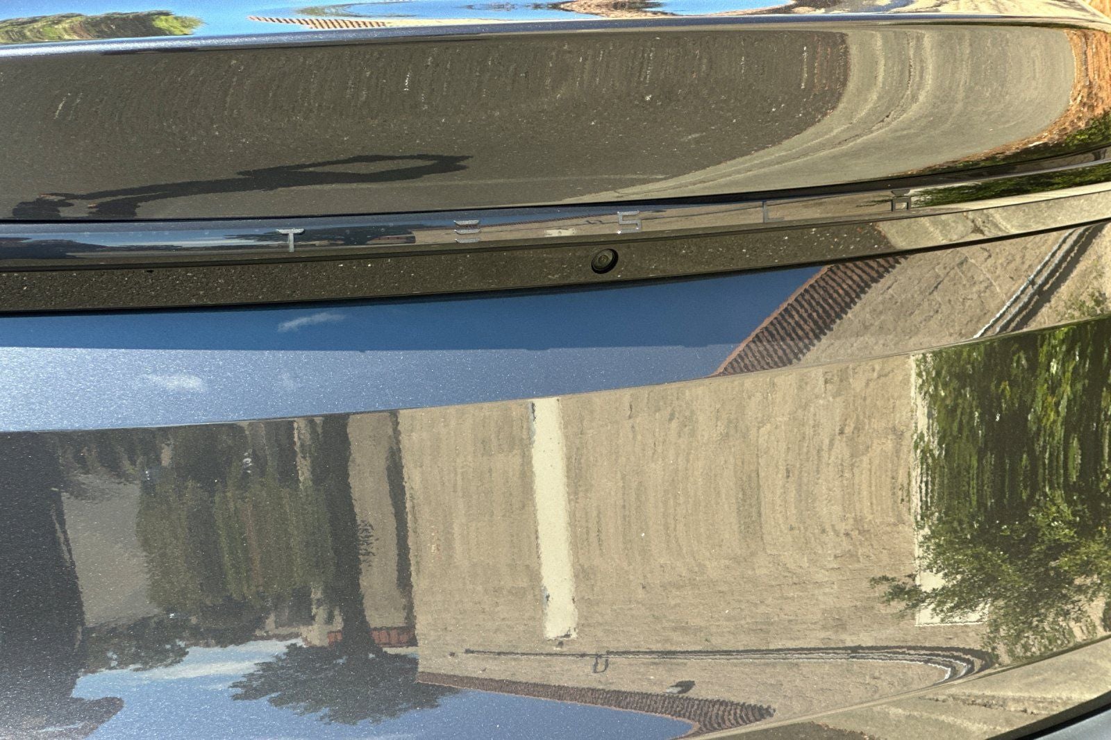 2026 Tesla Model Y Premium