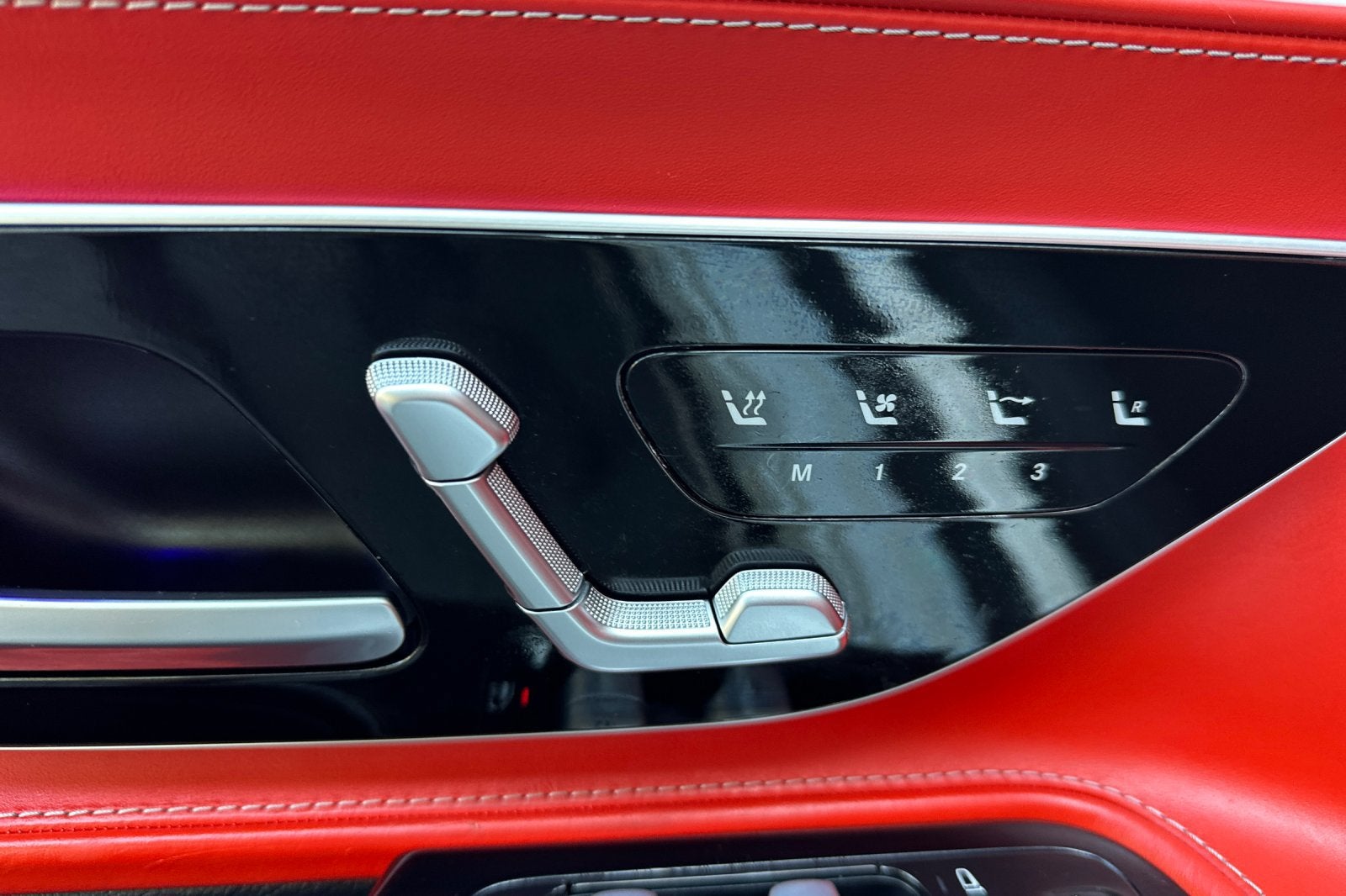 2023 Mercedes-Benz SL-Class Base
