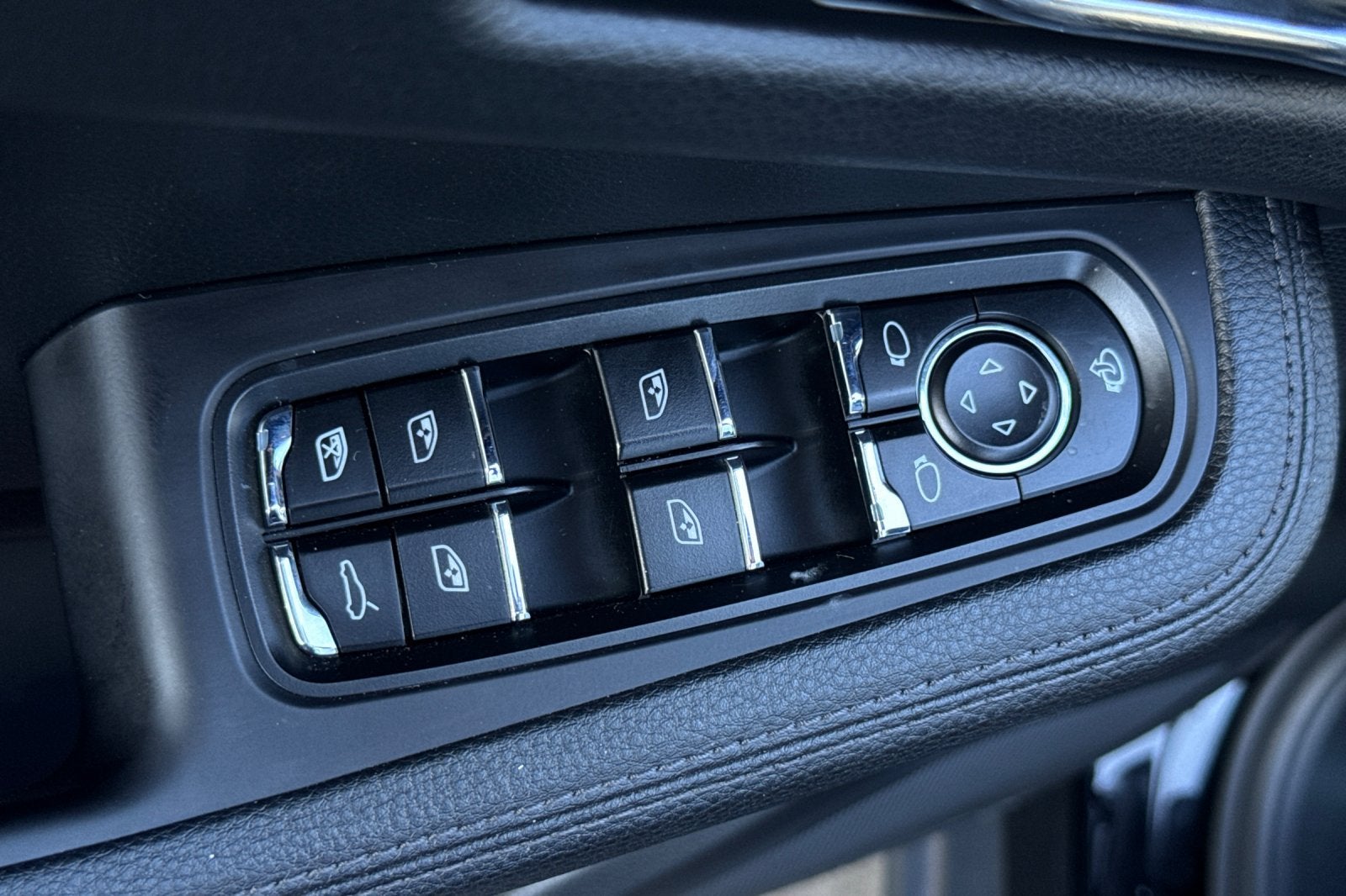 2024 Porsche Macan AWD